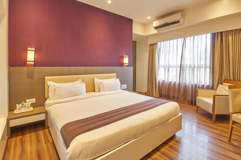 Tarawade Clarks Inn Pune Esterno foto