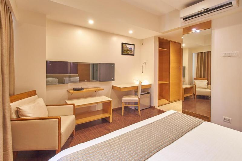 Tarawade Clarks Inn Pune Esterno foto