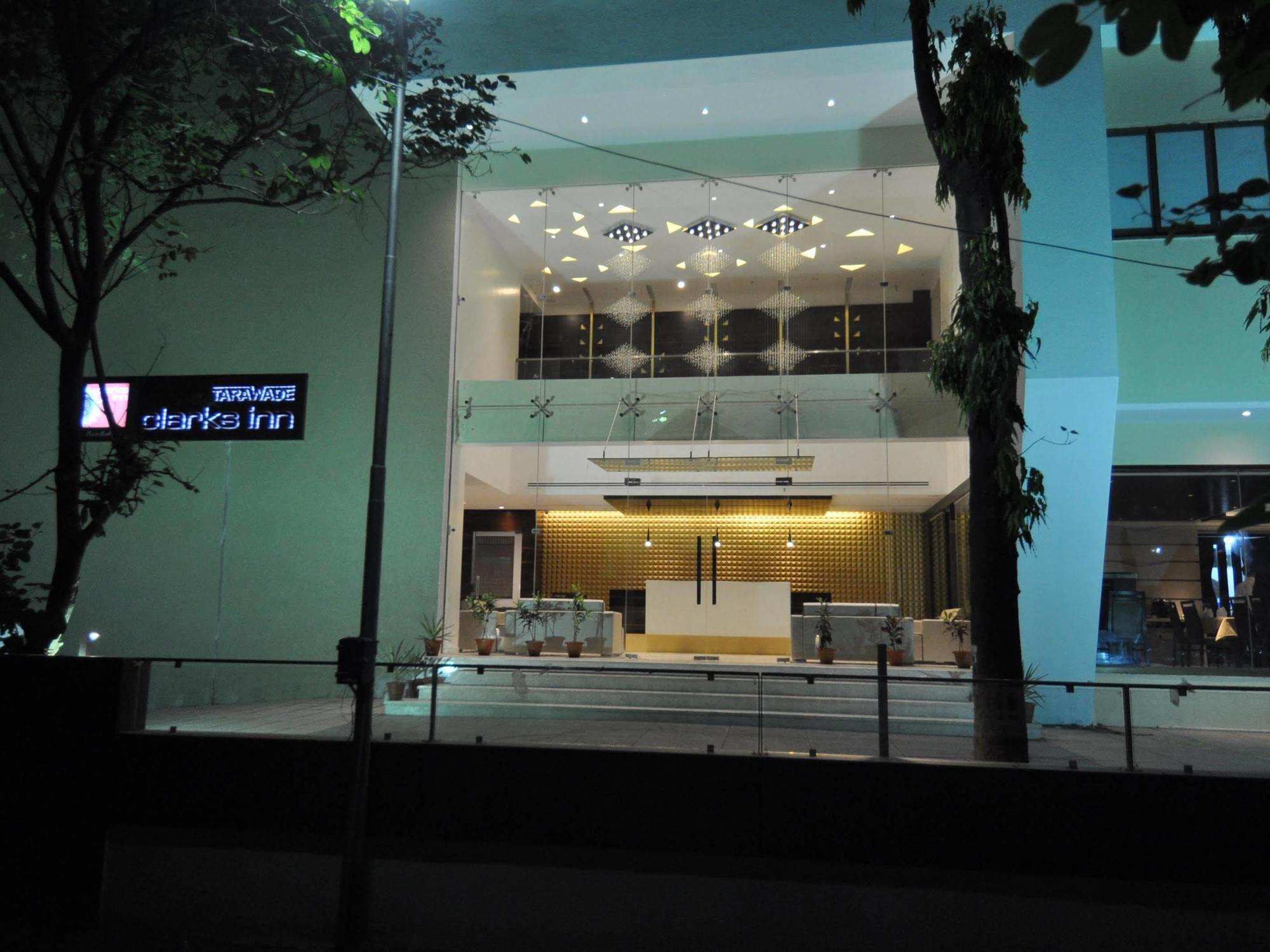 Tarawade Clarks Inn Pune Esterno foto